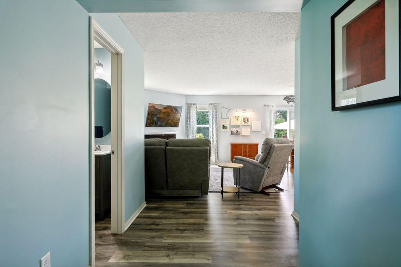 519 Summit Ln, Dundas, MN 55019