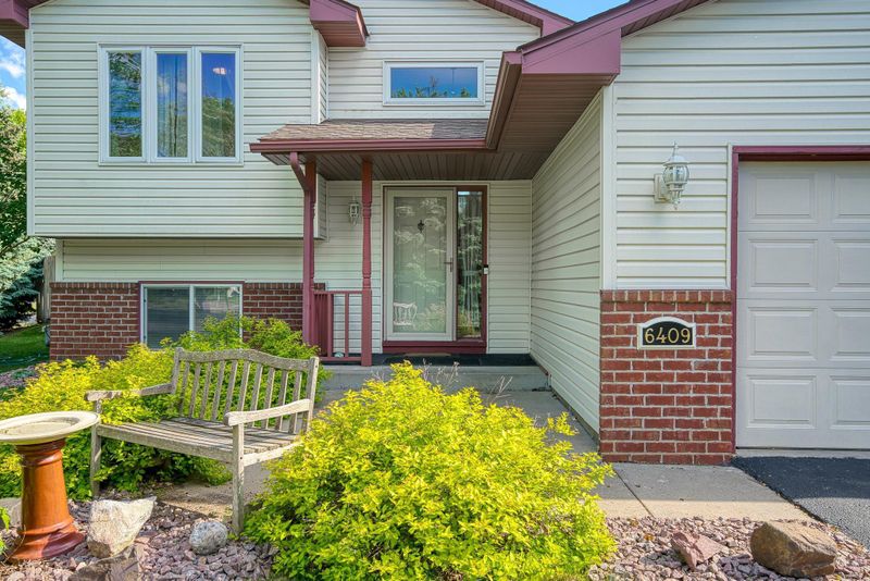 6409 109th Pl N, Champlin, MN 55316