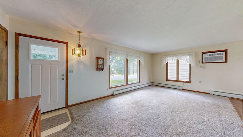 711 3rd Ave SE, Stewartville, MN 55976