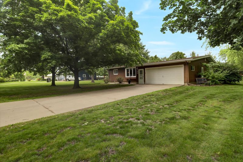 940 Spruce Dr, Saint Cloud, MN 56303
