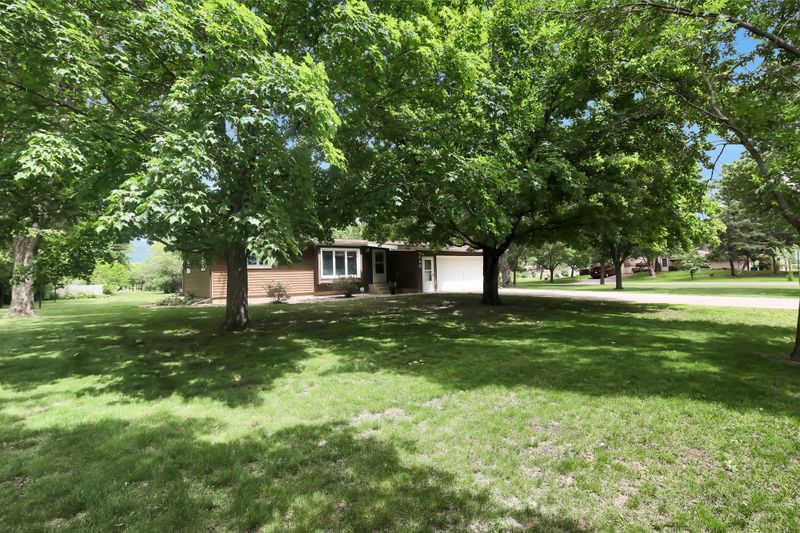 940 Spruce Dr, Saint Cloud, MN 56303