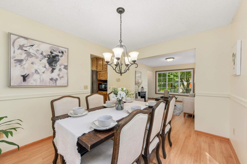 1658 Mallard Dr, Eagan, MN 55122