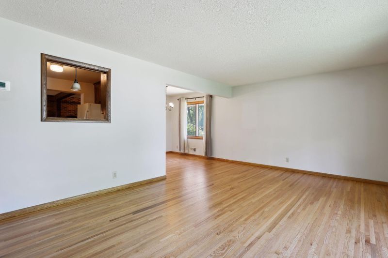 6319 Orchard Ave N, Minneapolis, MN 55429