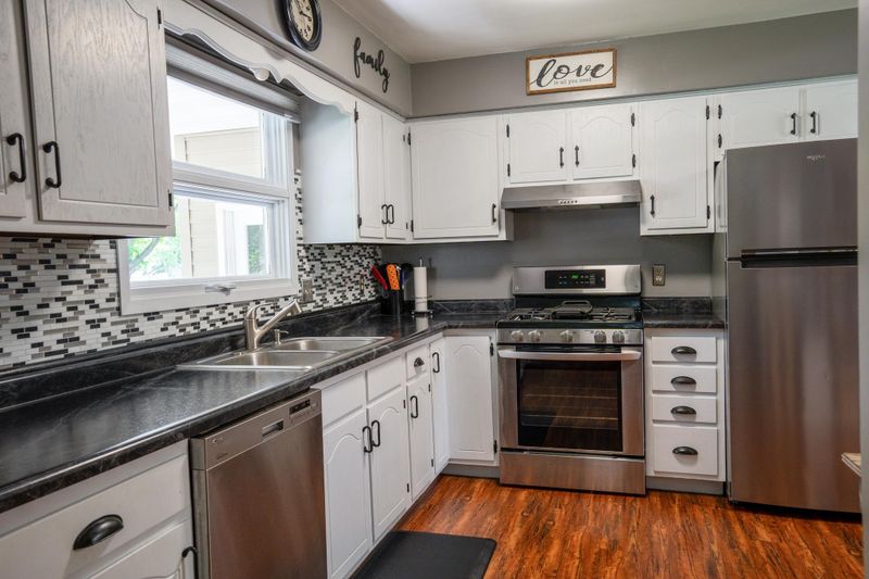408 Miller St, Spicer, MN 56288