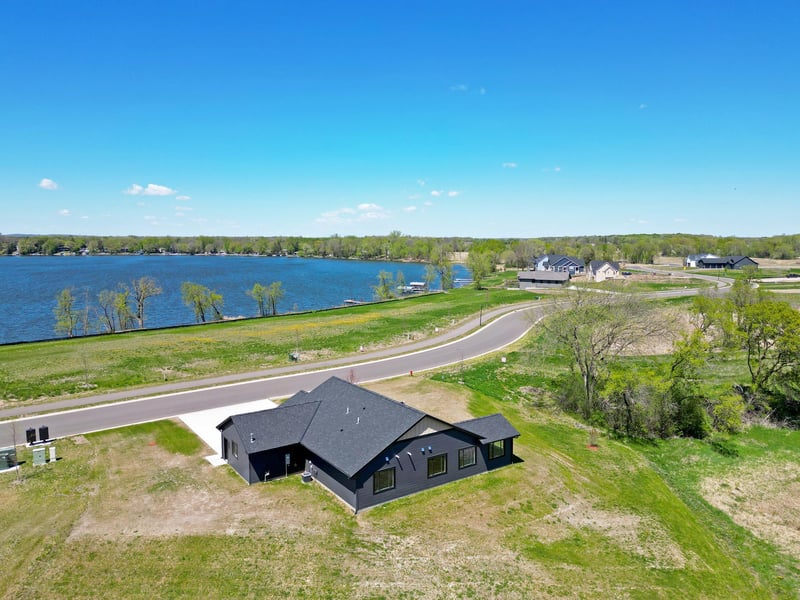 7541 Lake John Dr, Annandale, MN 55302