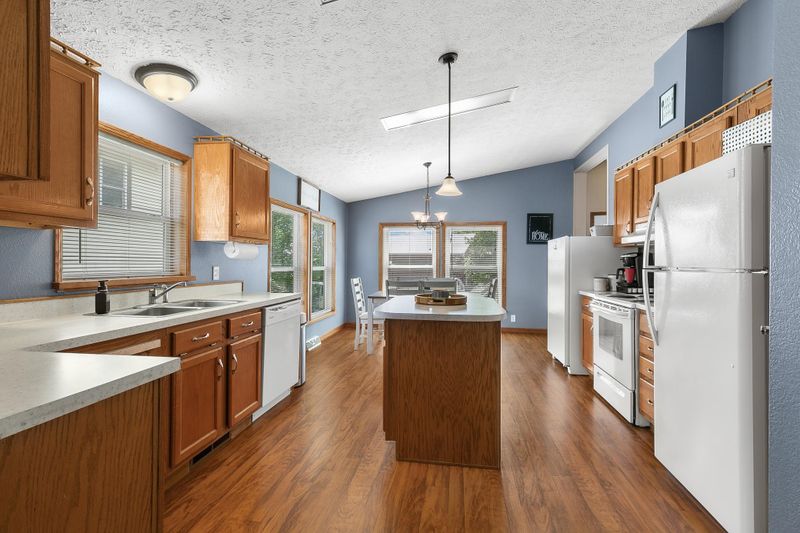 211 Main St E, Freeport, MN 56331