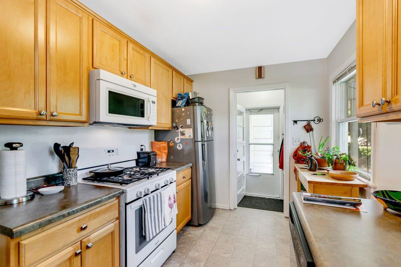 1517 Larpenteur Ave E, Maplewood, MN 55109