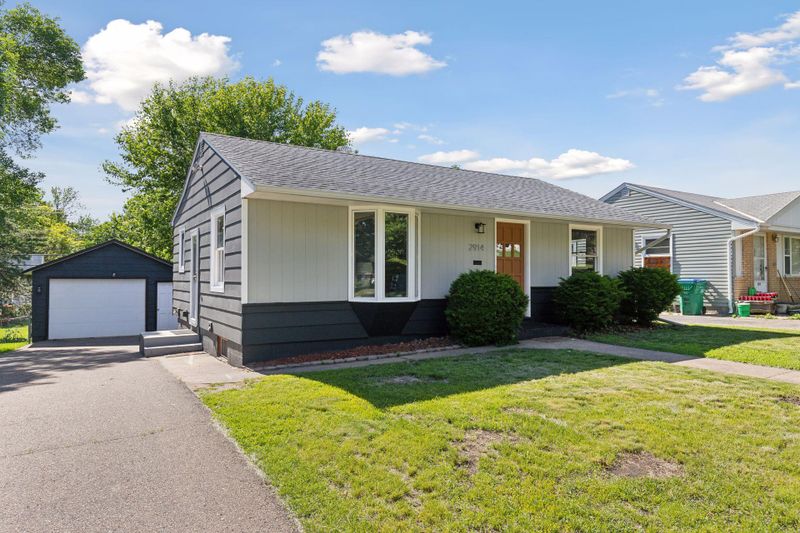 2914 Quebec Ave S, Minneapolis, MN 55426
