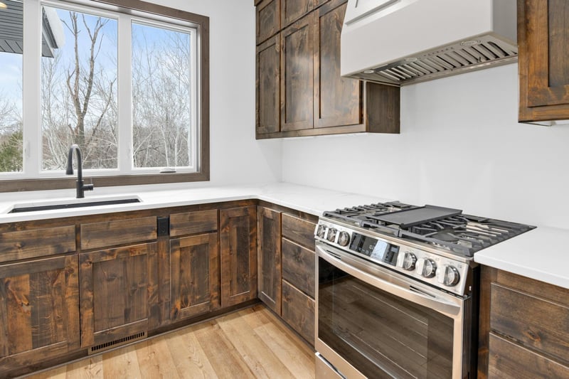 21442 Cottonwood St NW, Oak Grove, MN 55011