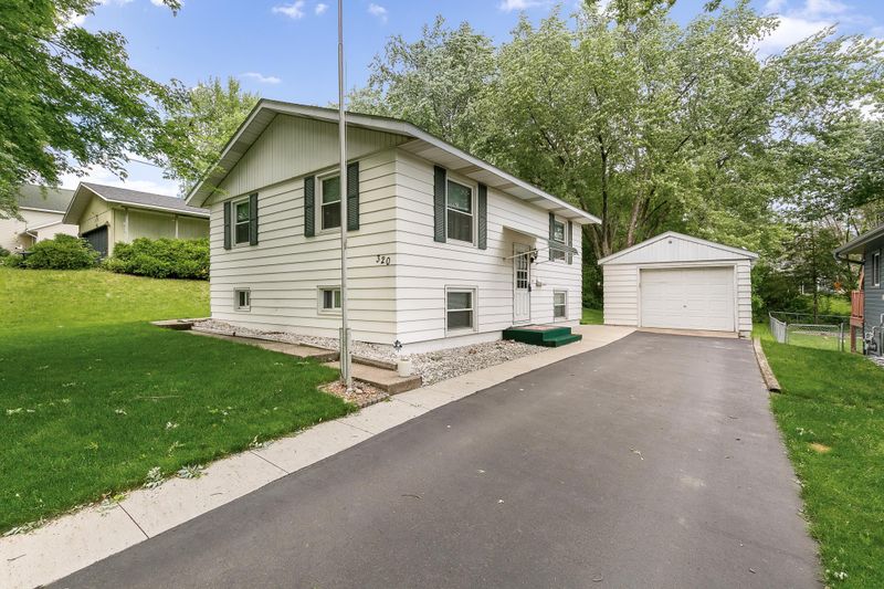 320 Summit Ave S, Sauk Rapids, MN 56379