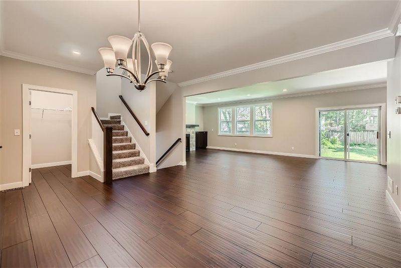 16280 Westgate Ln, Eden Prairie, MN 55344