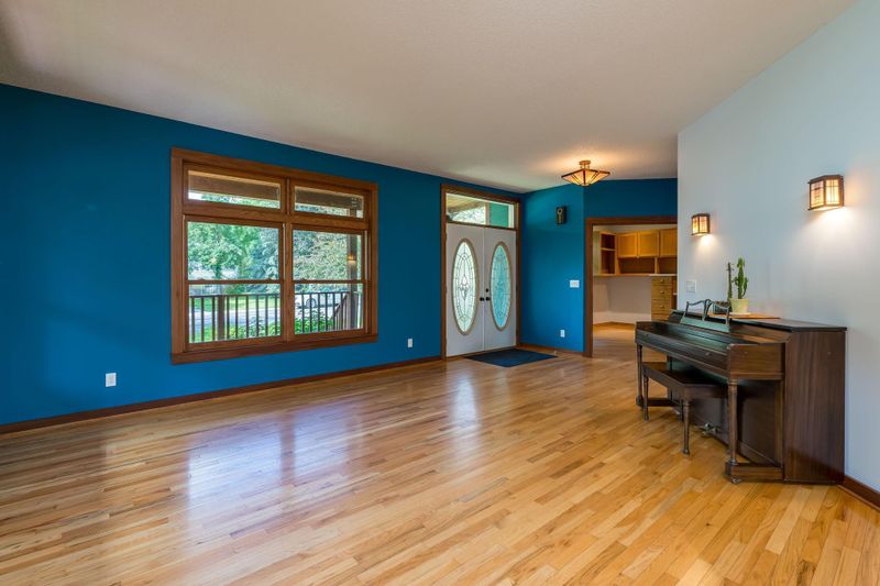419 Park Row, Saint Peter, MN 56082