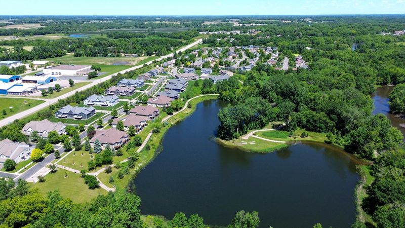 1442 Riverpointe Rd, Watertown, MN 55388