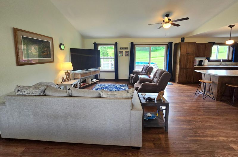 420 Parkside Dr SE, Preston, MN 55965