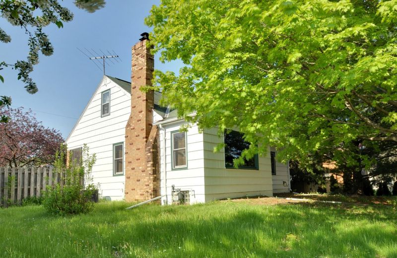 258 Wyoming St E, Saint Paul, MN 55107