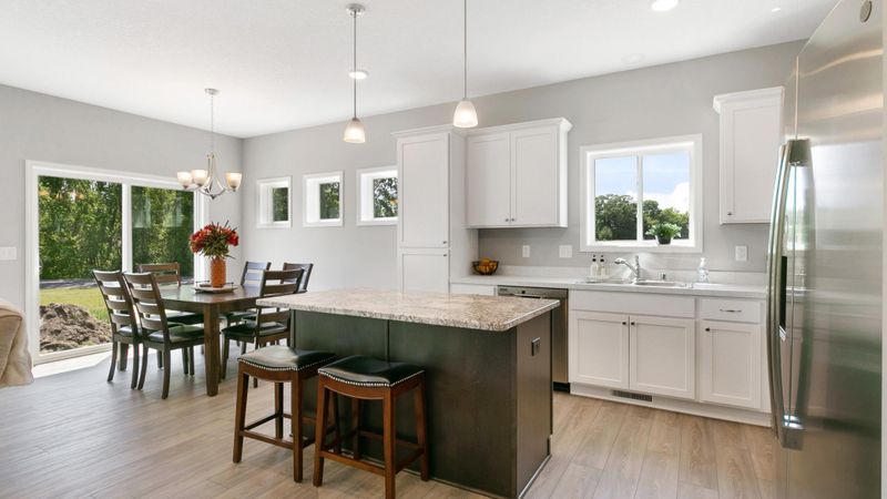 386 Emmy Ln, Hanover, MN 55341