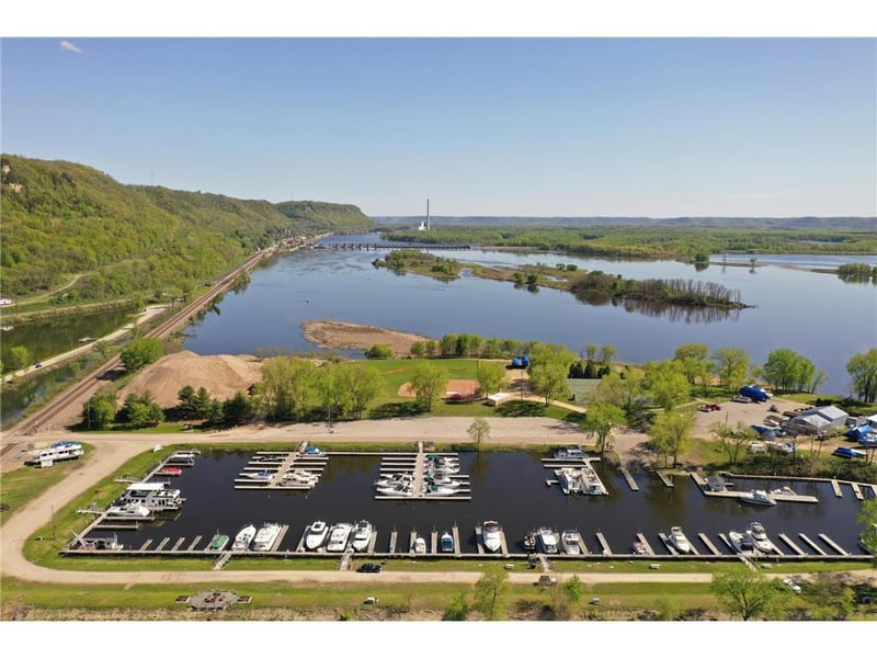 S1520 Shawnee Dr, Alma, WI 54610