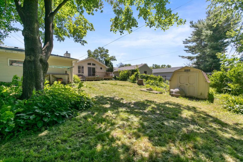 184 Greystone Ave N, Oakdale, MN 55128