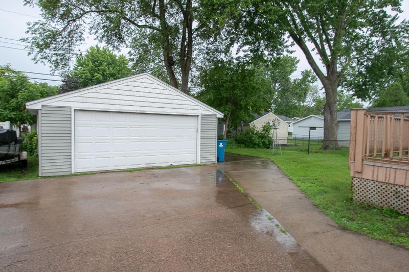 1862 7th St, White Bear Lake, MN 55110