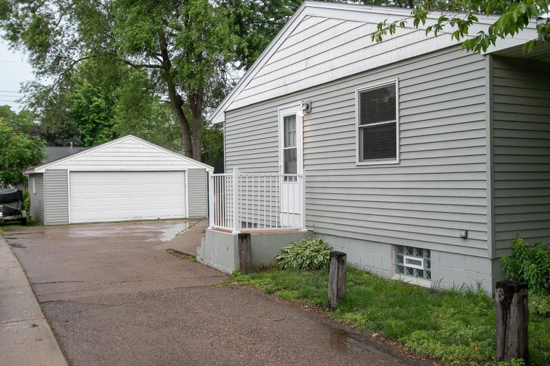 1862 7th St, White Bear Lake, MN 55110