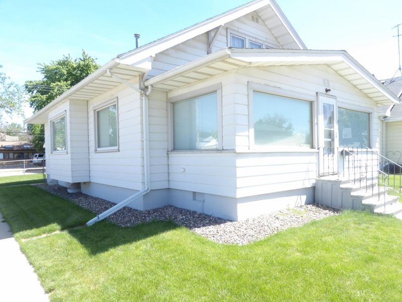 810 1st Ave SW, Austin, MN 55912