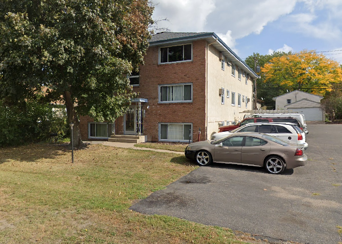 4935 University Ave NE, Columbia Heights, MN 55421