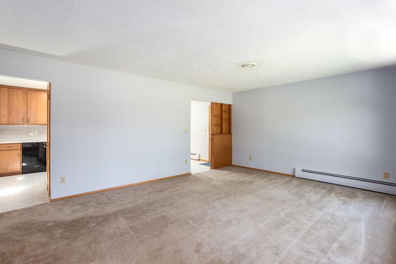 384 W Park St, River Falls, WI 54022