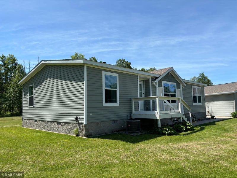 1438 Middle Rd, Cromwell, MN 55726