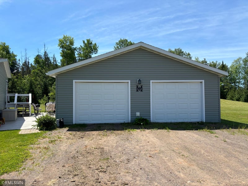 1438 Middle Rd, Cromwell, MN 55726
