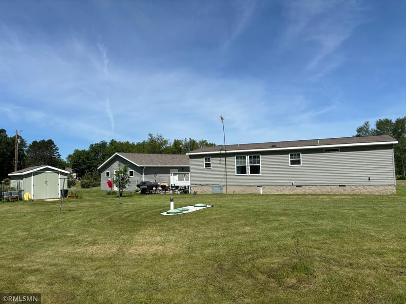 1438 Middle Rd, Cromwell, MN 55726