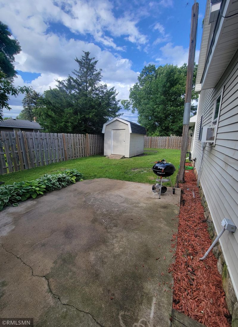 220 Dorans St, Glencoe, MN 55336