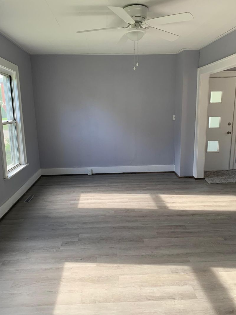 143 Main St E, Blooming Prairie, MN 55917