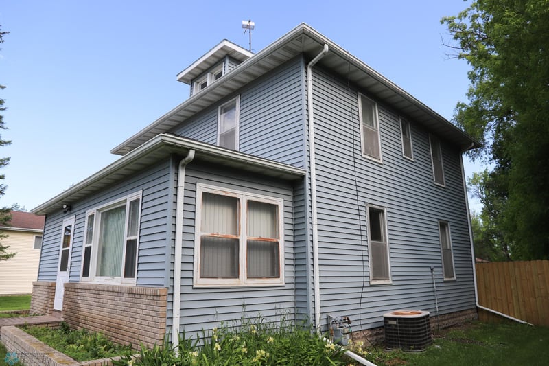 24 2nd St SE, Glyndon, MN 56547
