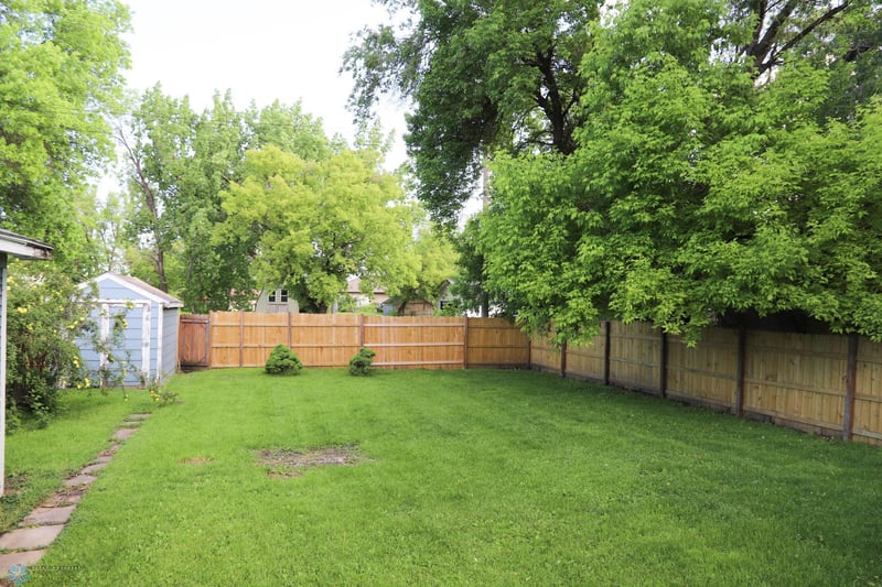 24 2nd St SE, Glyndon, MN 56547