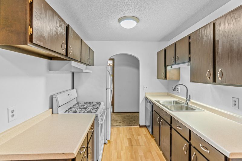 7300 York Ave S #108-3, Edina, MN 55435