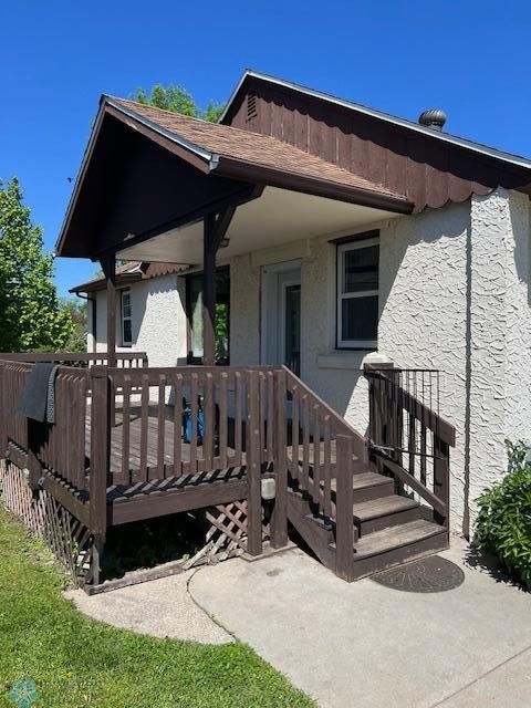 1006 Labree Ave N, Thief River Falls, MN 56701