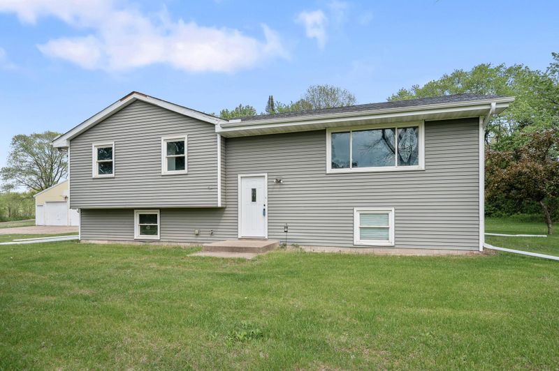 3140 201st Ln NW, Cedar, MN 55011