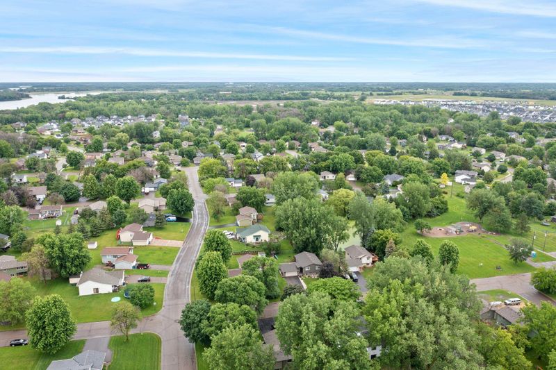 1869 Fox Rn, Hugo, MN 55038