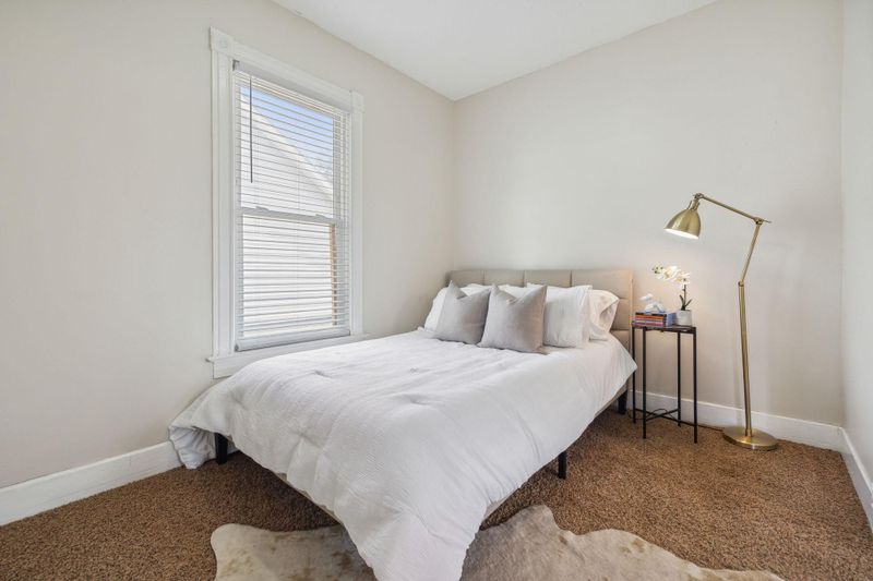 38 George St E, Saint Paul, MN 55107