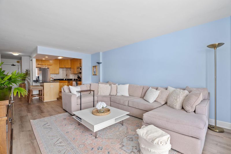 401 S 1st St #1012, Minneapolis, MN 55401