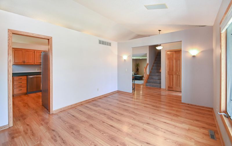 18140 82nd Pl N, Maple Grove, MN 55311