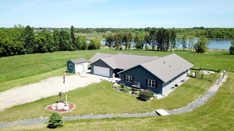 606 Scenic Hw SE, Blackduck, MN 56630