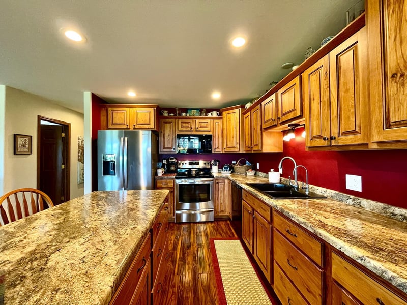 606 Scenic Hw SE, Blackduck, MN 56630
