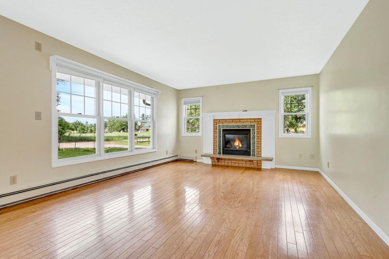 21167 Crab Apple Dr, Pine City, MN 55063