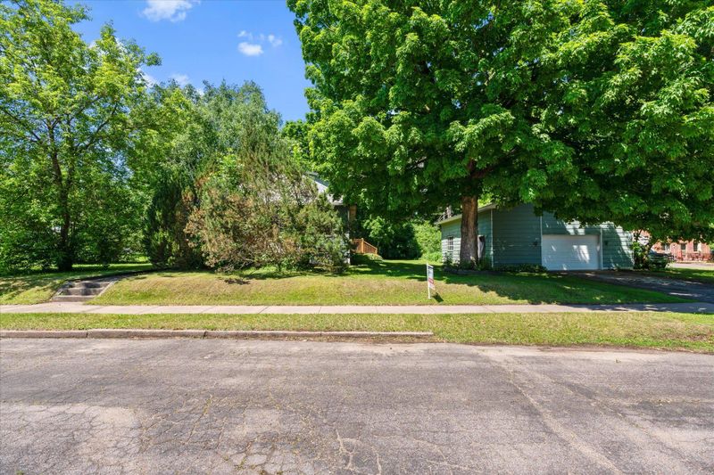 309 Cedar St N, Onamia, MN 56359