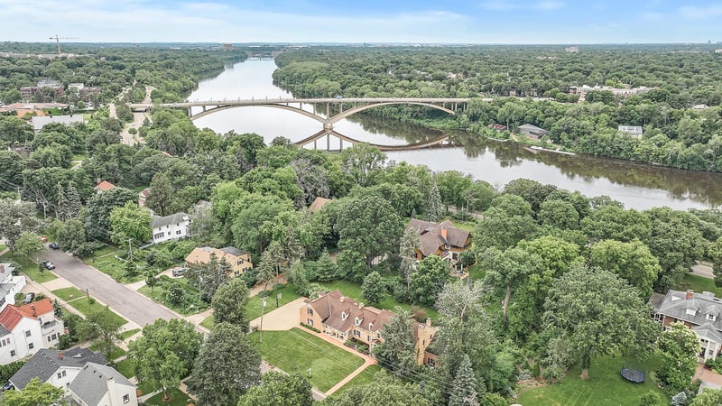 433 Otis Ave, Saint Paul, MN 55104