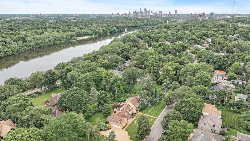 433 Otis Ave, Saint Paul, MN 55104