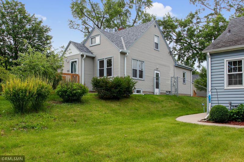 1992 Nevada Ave E, Saint Paul, MN 55119