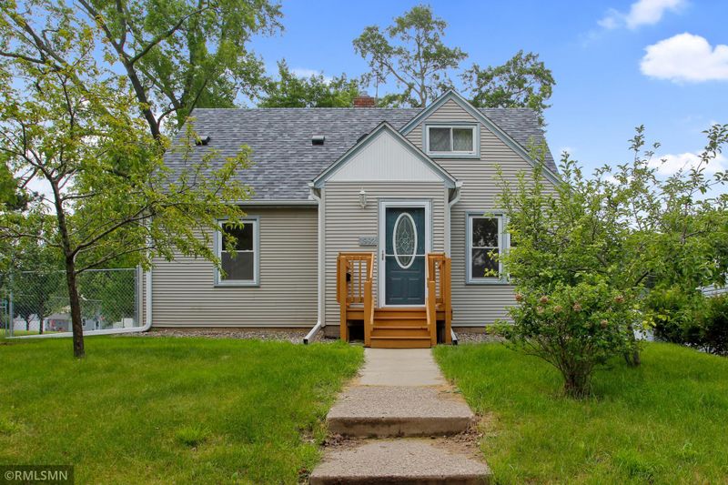 1992 Nevada Ave E, Saint Paul, MN 55119