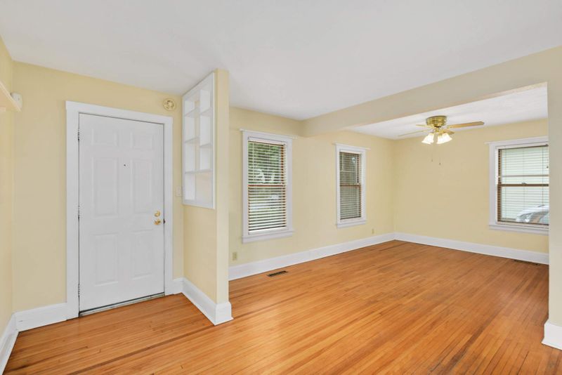 1233 Hubbard Ave, Saint Paul, MN 55104